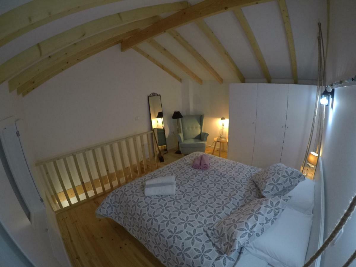 Ferienwohnung Loft Martires Porto Exterior foto